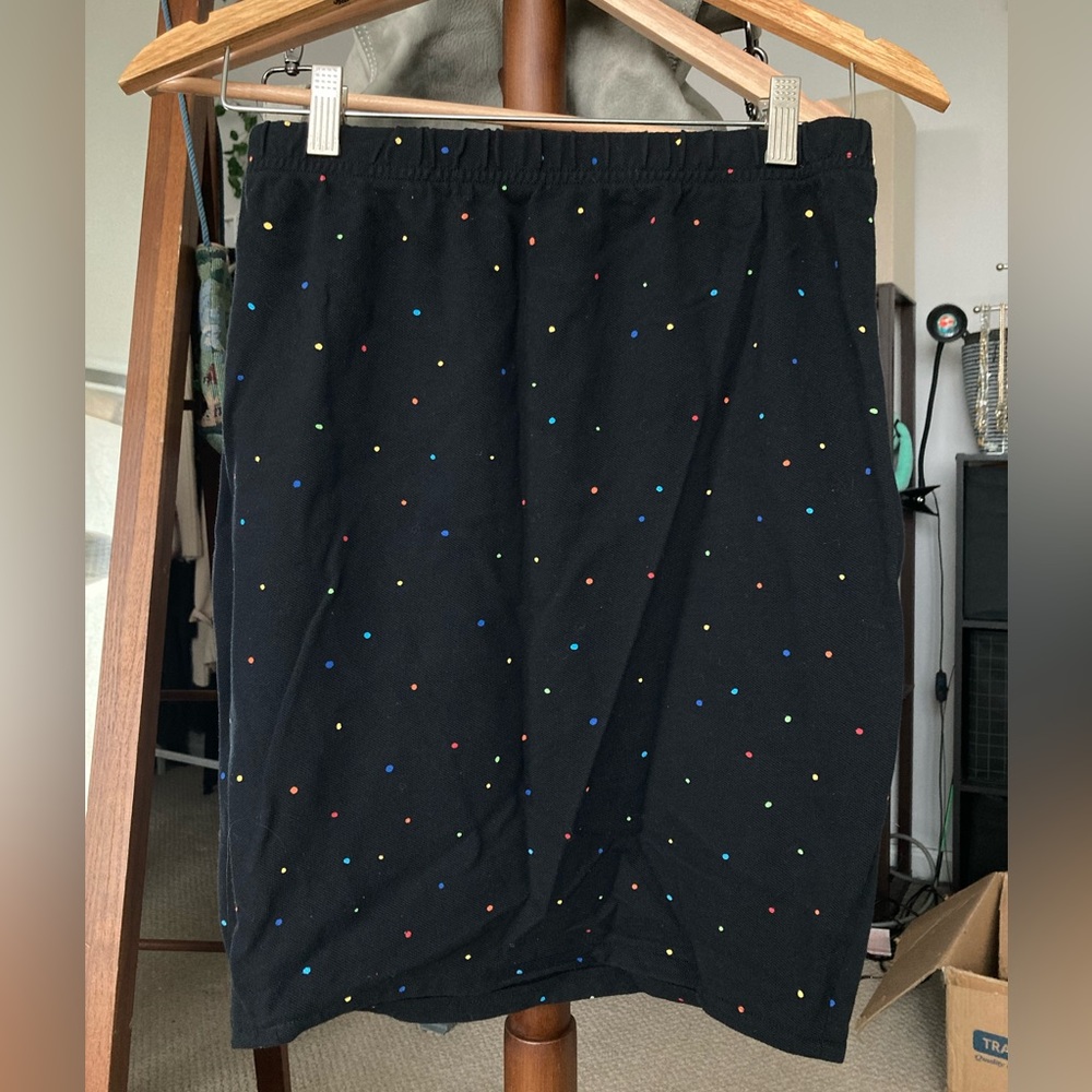 Polka dot pencil skirt!